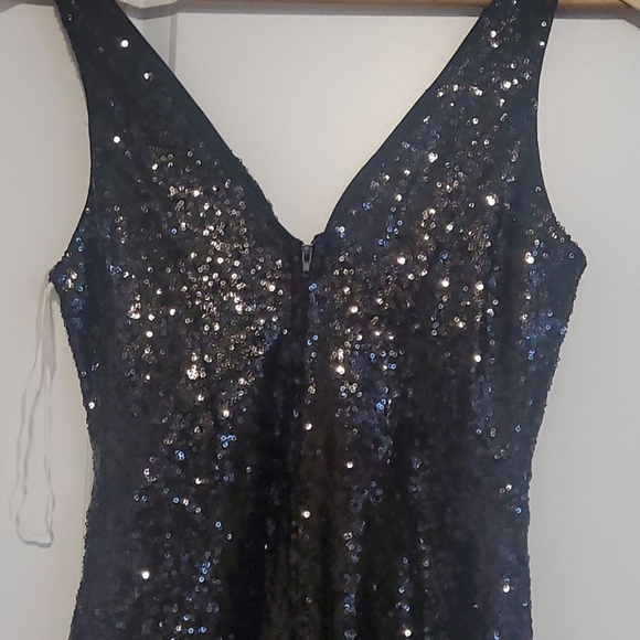 Event evening gown - Picture 3 of 3